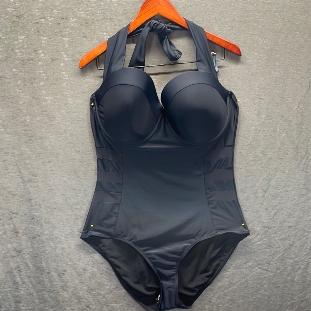 Adore Me Black One-Piece Swimsuit Plus Size with Underwire Support